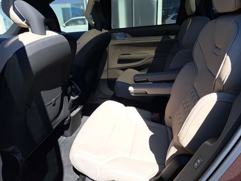 New 2025 Volvo EX90 Ultra image 7