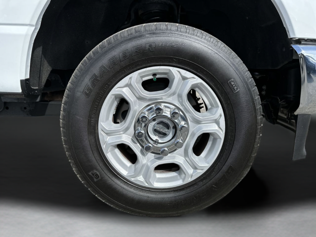 Used 2025 Ford F250 XLT AWD/4WD image 44