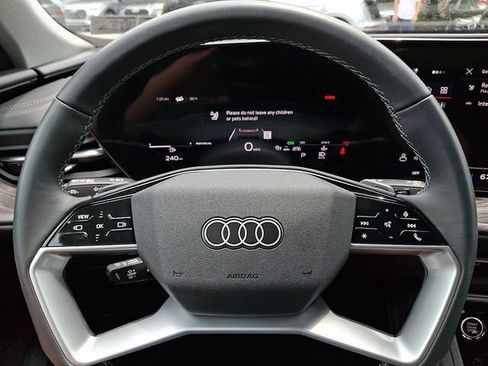 Used 2025 Audi Q5 Premium AWD/4WD image 19