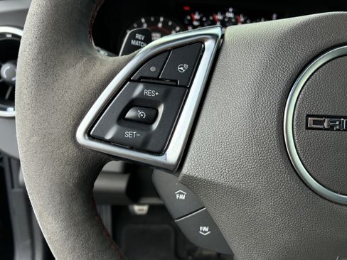 Used 2018 Chevrolet Camaro ZL1 RWD image 28