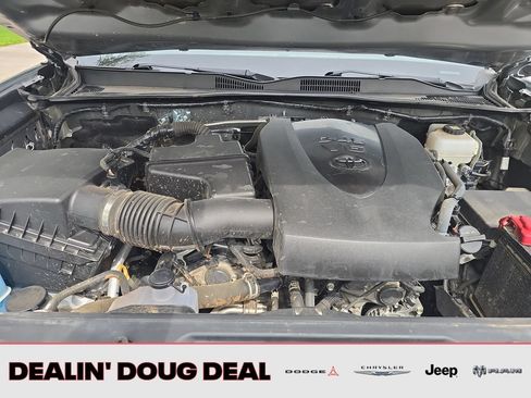 Used 2023 Toyota Tacoma TRD Off-Road w/ Technology Package AWD/4WD image 22
