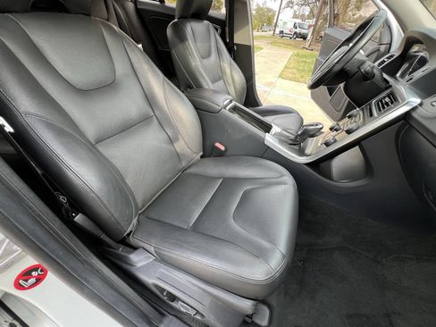 Used 2015 Volvo S60 T5 Premier Plus image 21