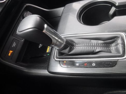 Used 2024 Honda Civic Touring image 19