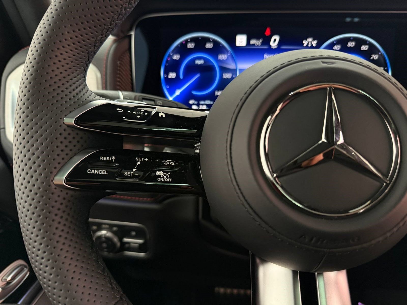 New 2027 Mercedes-Benz G 580 e image 13