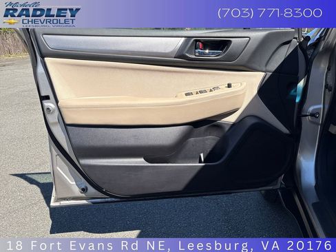 Used 2017 Subaru Outback 2.5i Premium AWD/4WD image 12