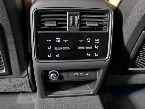 New 2026 Porsche Cayenne Coupe image 37