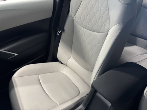 New 2026 Toyota Corolla Cross L image 18