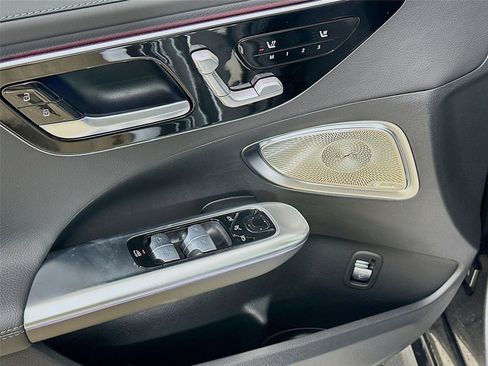 Certified 2025 Mercedes-Benz C 300 4MATIC Sedan image 22