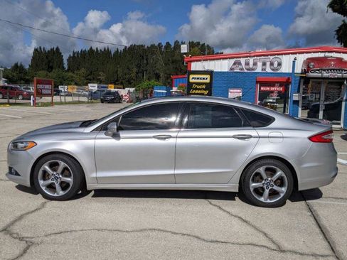 Used 2013 Ford Fusion SE image 9
