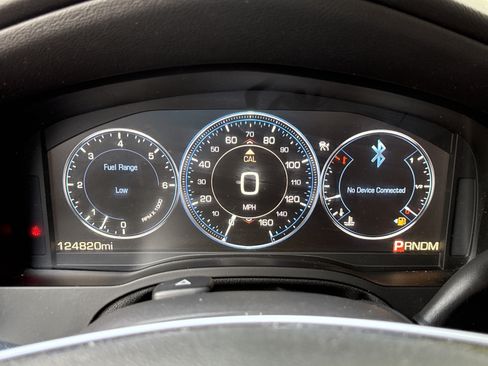 Used 2015 Cadillac Escalade Premium AWD/4WD image 17