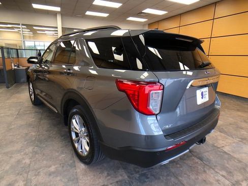 Certified 2023 Ford Explorer XLT w/ Equipment Group 202A AWD/4WD image 5