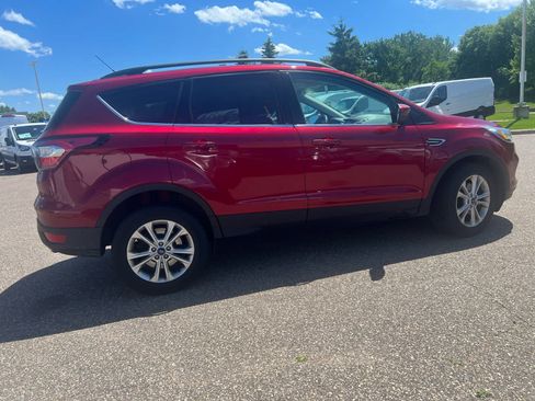 Used 2017 Ford Escape SE w/ SE Leather Comfort Package AWD/4WD image 8