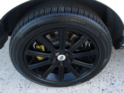 Used 2011 Land Rover Range Rover Supercharged AWD/4WD image 36