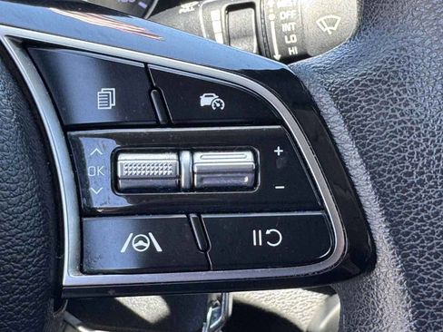 Used 2022 Kia Forte LXS FWD image 32