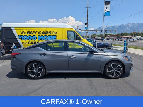 Used 2024 Nissan Altima 2.5 SR FWD image 2