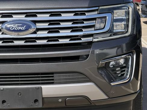 Used 2018 Ford Expedition Limited w/ Equipment Group 302A RWD image 8
