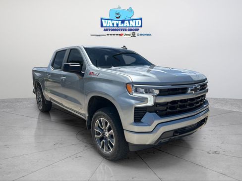 Used 2023 Chevrolet Silverado 1500 RST w/ Z71 Off-Road Package AWD/4WD image 21