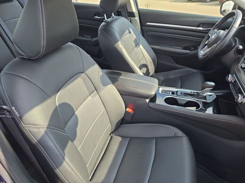 Used 2020 Nissan Altima 2.5 Platinum image 32