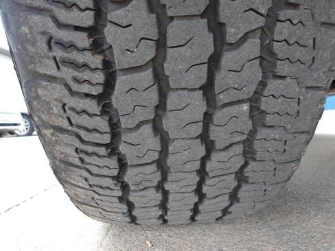 Used 2012 Ford F150 Lariat w/ Lariat Chrome Pkg AWD/4WD image 7