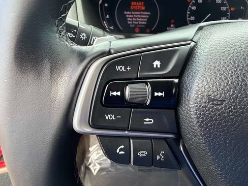 Used 2018 Honda Accord Touring image 24