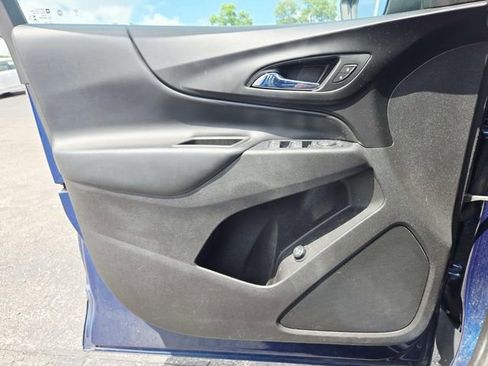 Used 2019 Chevrolet Equinox LT FWD image 16