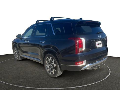 Used 2022 Hyundai Palisade Calligraphy image 3
