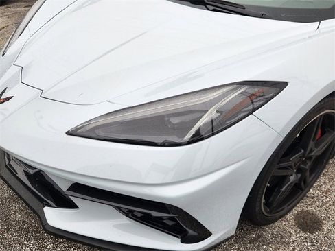 Used 2023 Chevrolet Corvette Stingray Premium Conv w/ Z51 Performance Package image 7