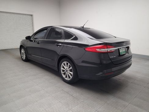 Used 2017 Ford Fusion SE w/ Fusion SE Technology Package FWD image 5