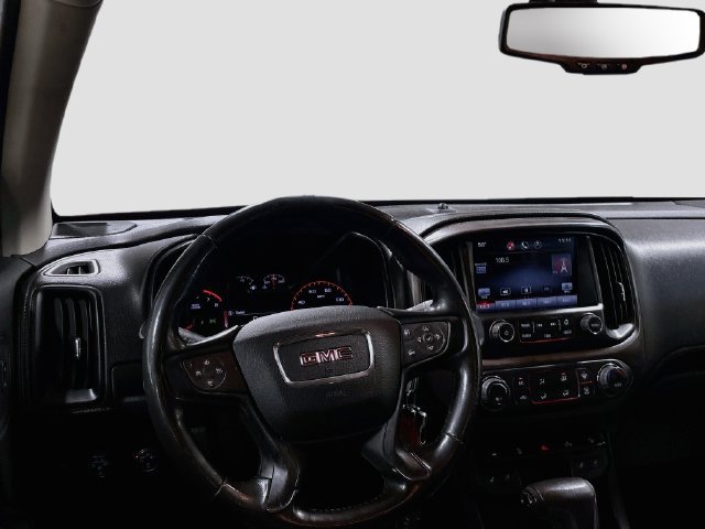 Used 2015 GMC Canyon SLE w/ All-Terrain Package AWD/4WD image 18
