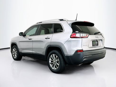 Used 2019 Jeep Cherokee Latitude Plus AWD/4WD image 5