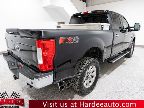 Used 2017 Ford F250 Lariat w/ Lariat Ultimate Package AWD/4WD image 5