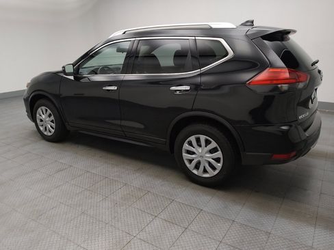 Used 2017 Nissan Rogue S w/ S Appearance Package FWD image 3