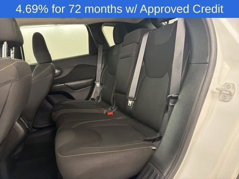 Used 2016 Jeep Cherokee Latitude w/ Comfort & Sound Group image 13