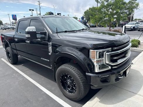 Used 2021 Ford F350 Platinum w/ Tremor Off-Road Package AWD/4WD image 11