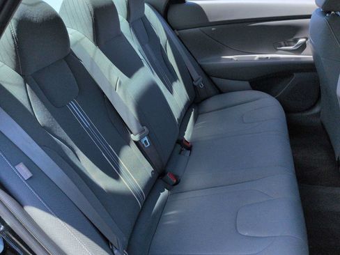 Certified 2024 Hyundai Elantra SEL FWD image 21