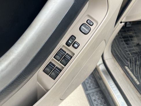 Used 2006 Toyota 4Runner Limited image 14