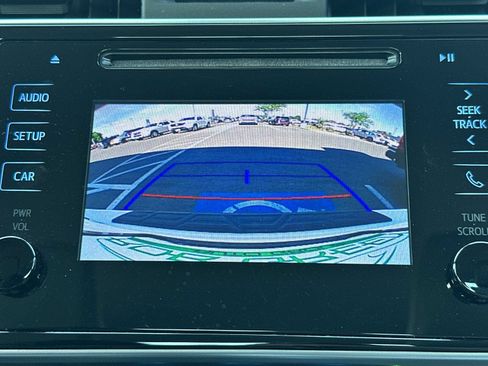 Used 2019 Toyota Corolla LE FWD image 19