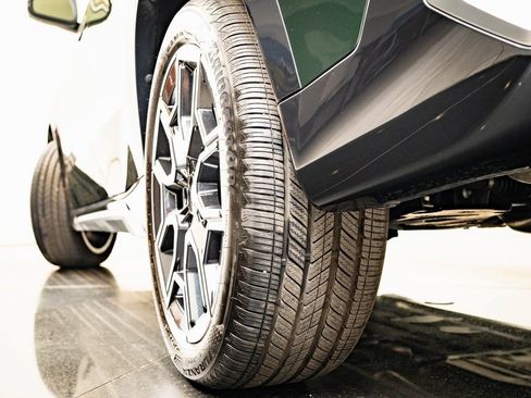 Used 2024 BMW X1 xDrive28i w/ Premium Package image 39