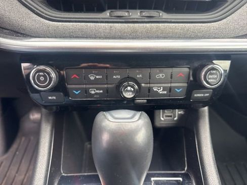 Used 2022 Jeep Compass Latitude w/ Convenience Group AWD/4WD image 12