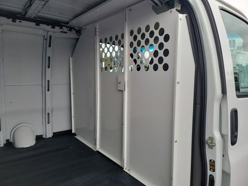 Used 2021 Chevrolet Express 2500 w/ Communications Package RWD image 17