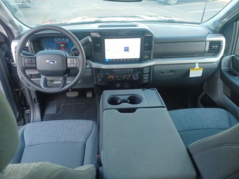 New 2026 Ford F250 XLT w/ XLT Premium Package image 21