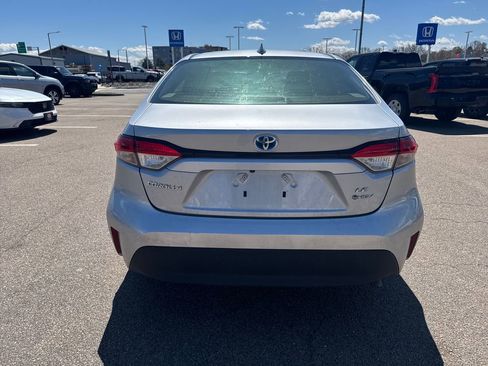 Used 2025 Toyota Corolla LE AWD/4WD image 6