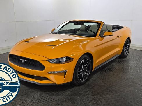 Used 2019 Ford Mustang Premium w/ Ford Safe & Smart Package RWD image 3