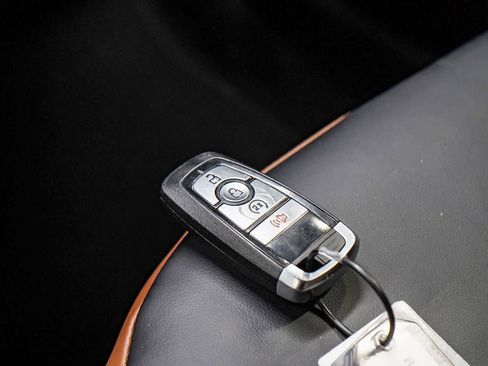 Used 2025 Ford Bronco Sport Outer Banks AWD/4WD image 22