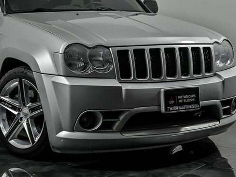 Used 2006 Jeep Grand Cherokee SRT8 w/ SRT Option Group I AWD/4WD image 2