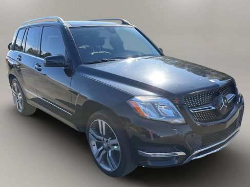 Used 2015 Mercedes-Benz GLK 350 2WD image 3