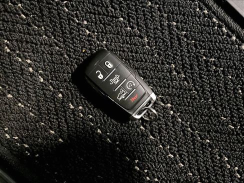 Used 2025 RAM 1500 Limited image 31