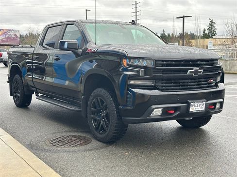 Used 2021 Chevrolet Silverado 1500 LT Trail Boss w/ Convenience Package II image 7