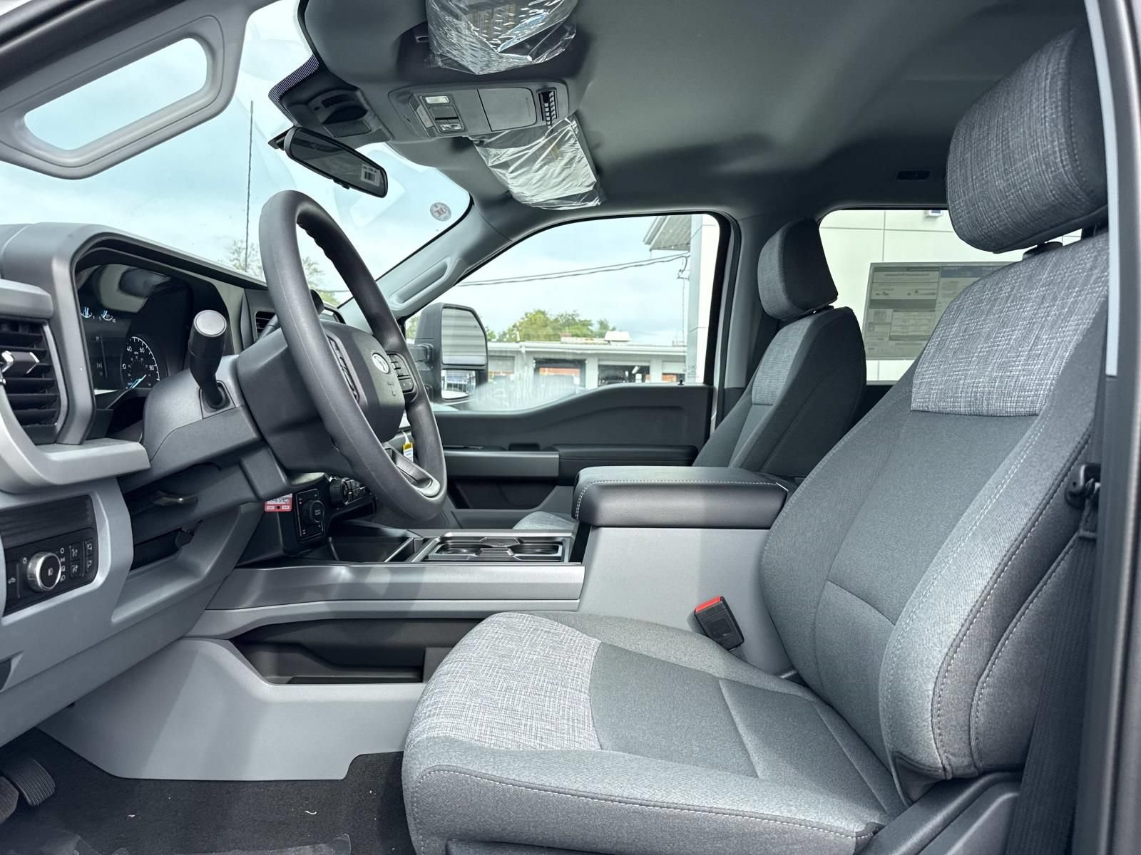 New 2026 Ford F250 XLT w/ FX4 Off-Road Package AWD/4WD image 10
