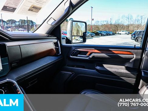 Used 2024 GMC Sierra 3500 Denali w/ Denali Reserve Package image 45